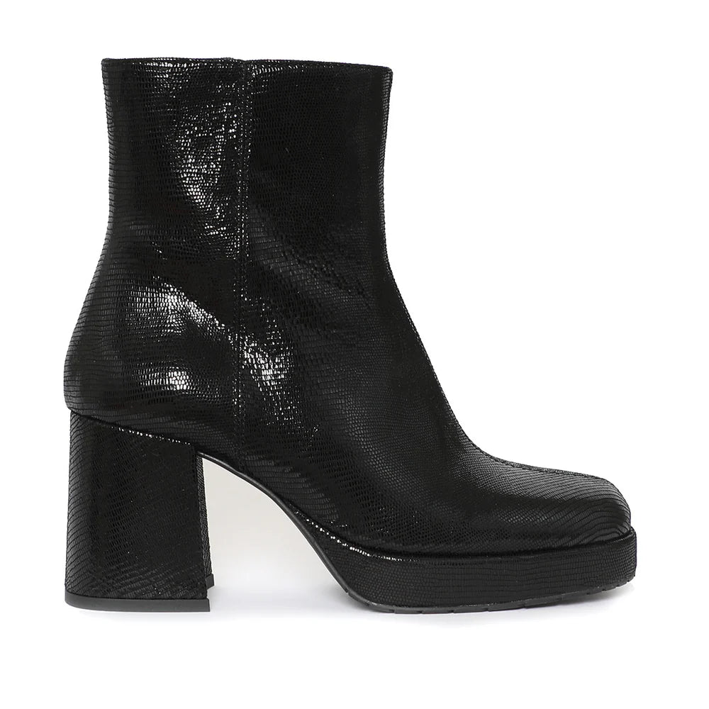 Esska Sassy Platform Heeled Boot in Black Metallic