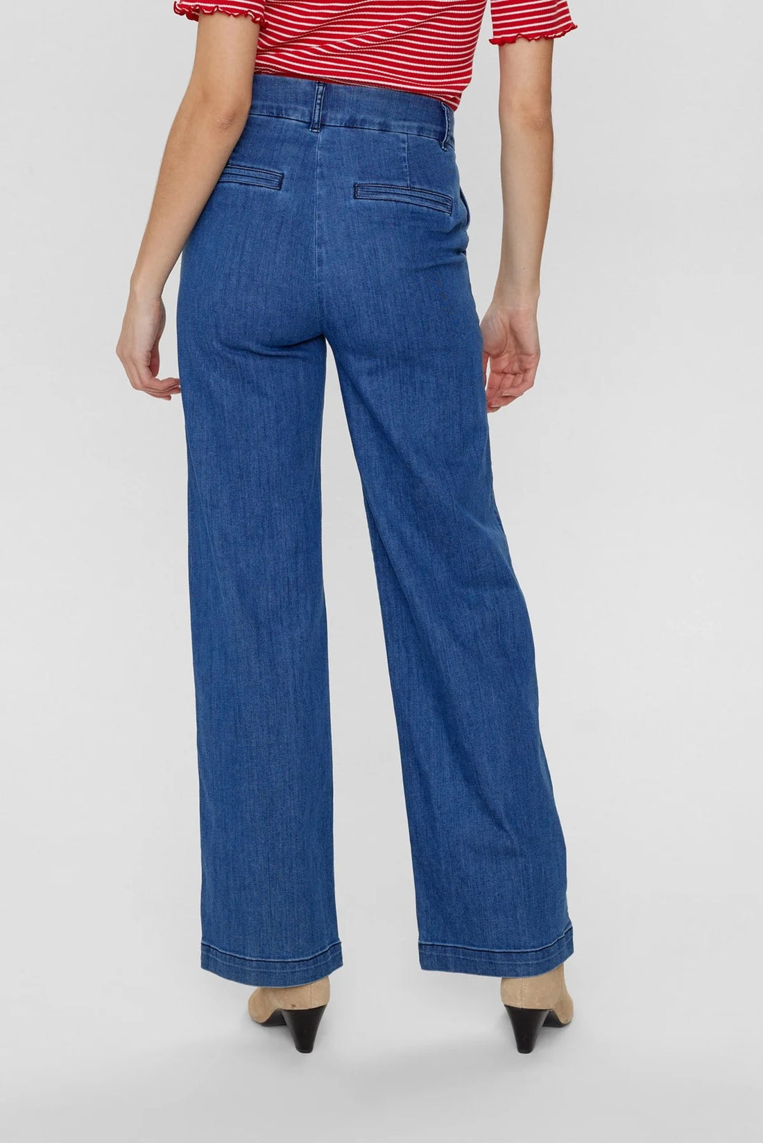Nümph Nuamber Jeans in Medium Blue Wash