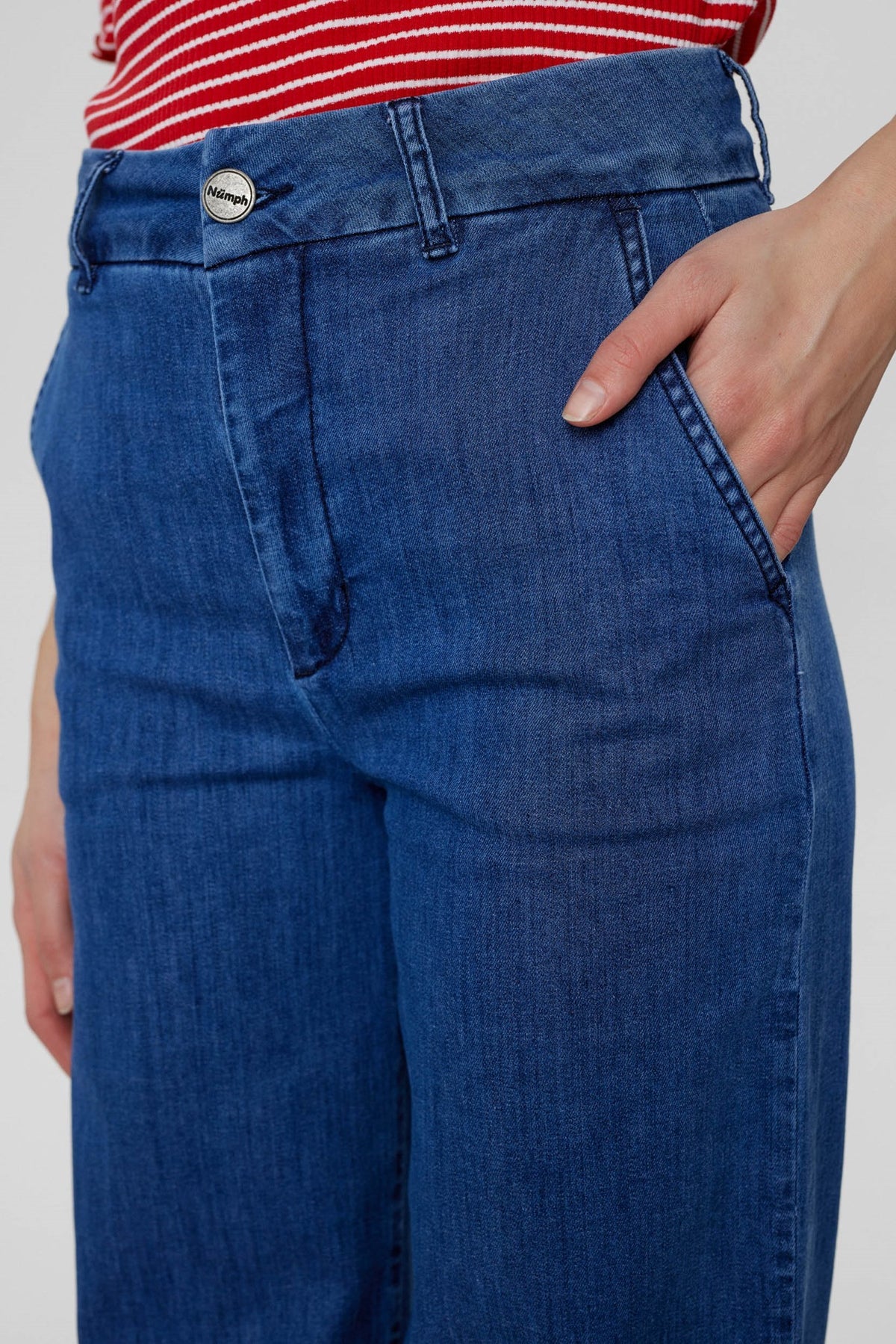 Nümph Nuamber Jeans in Medium Blue Wash