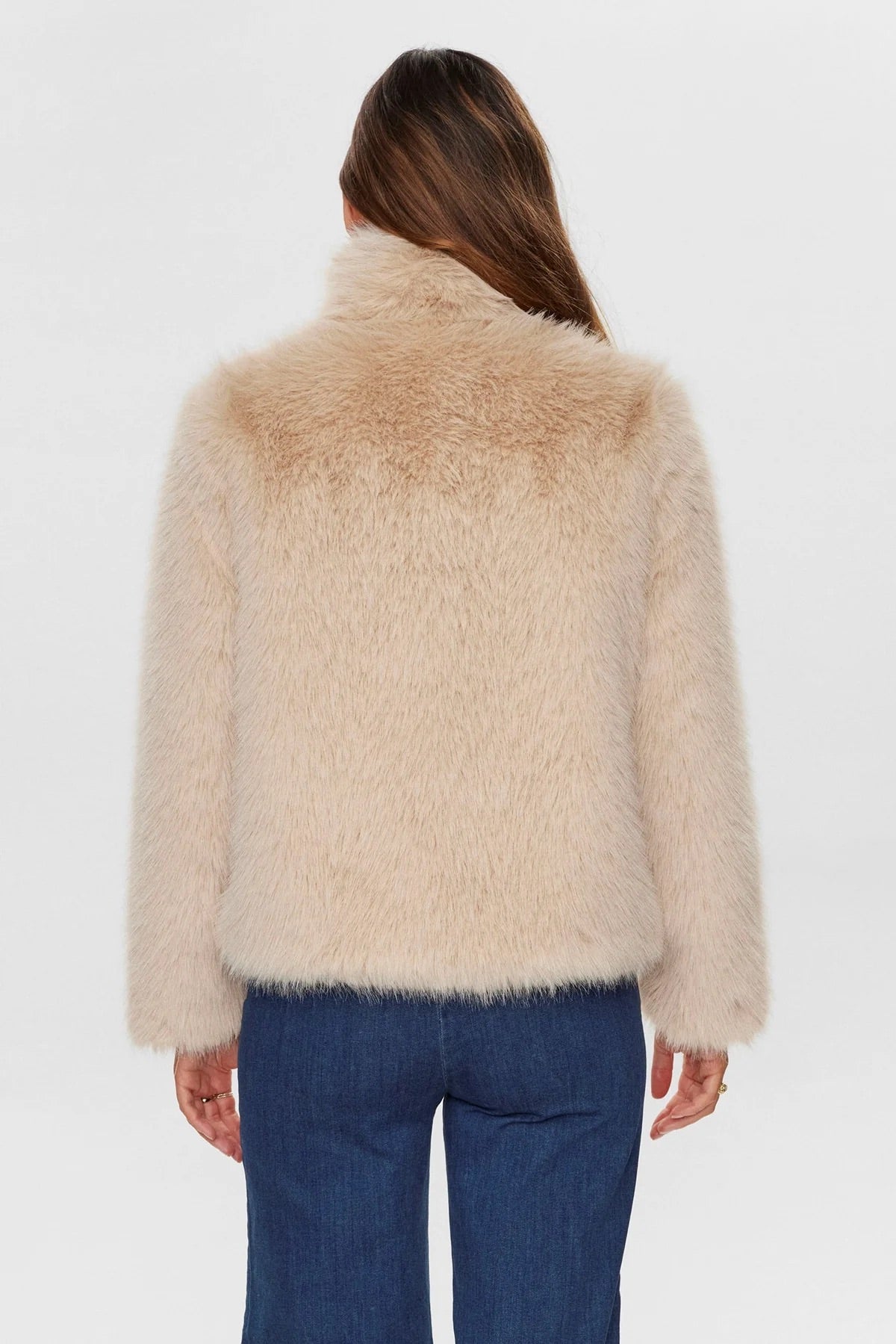 Nümph Nuwindy Faux Fur Short Jacket in Sesame