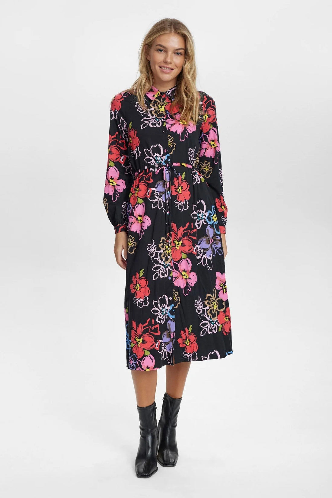 Numph Nuhallie Midi Dress in Caviar Print