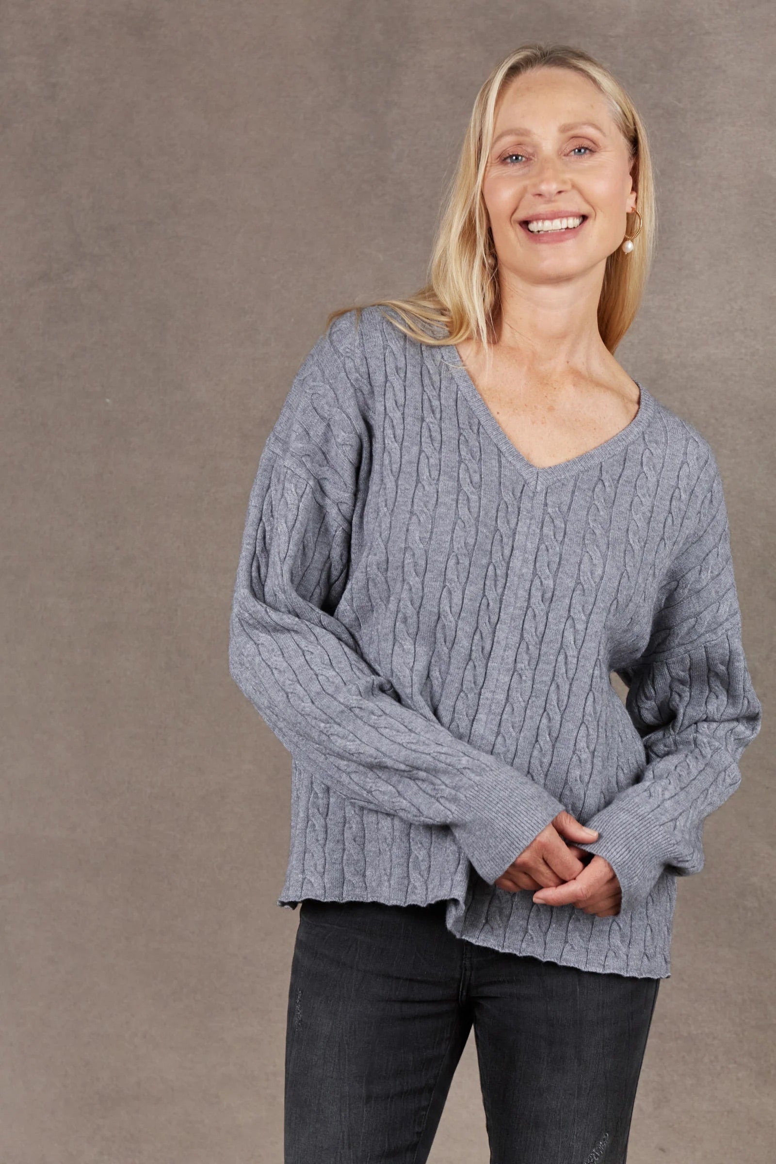 Eb &amp; Ive Alawa Jumper in Cable Knit in Smoke Grey