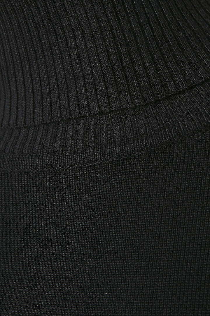 Saint Tropez Mila Rollneck Pullover Black