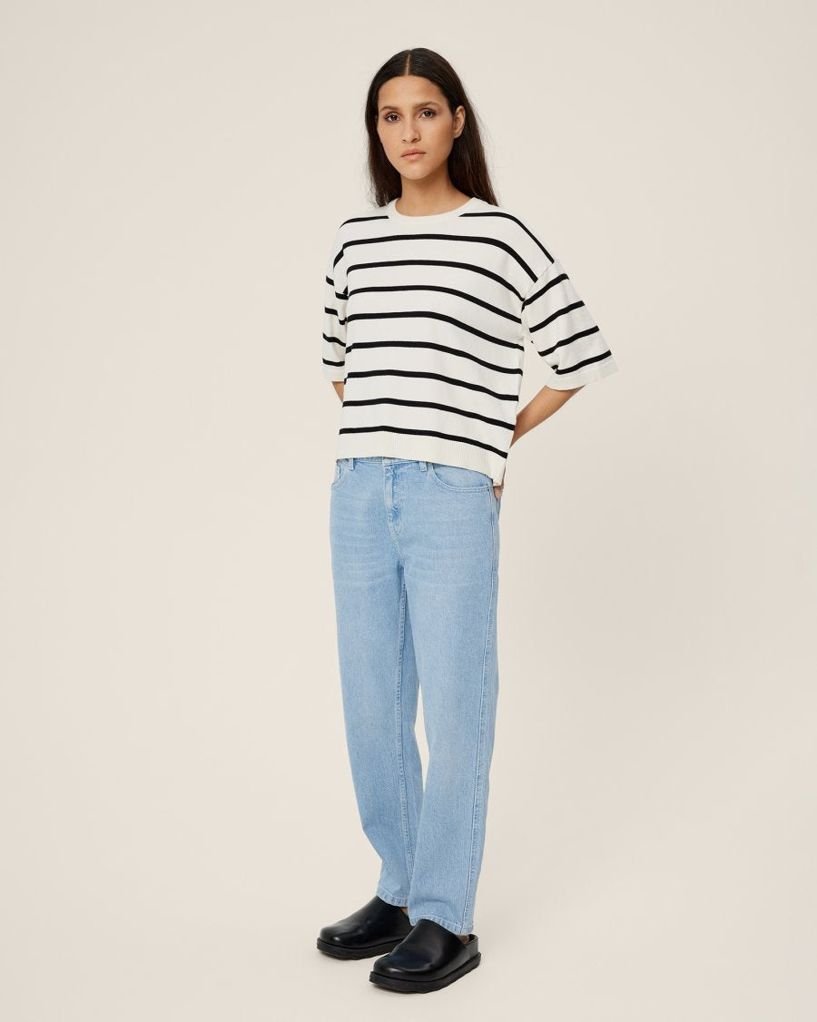 MSCH Kiea Slim Fit Cropped Jean In Light Wash