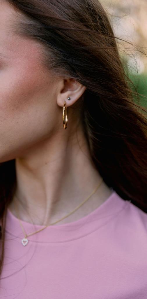 Twisted Hoop Earring In Gold