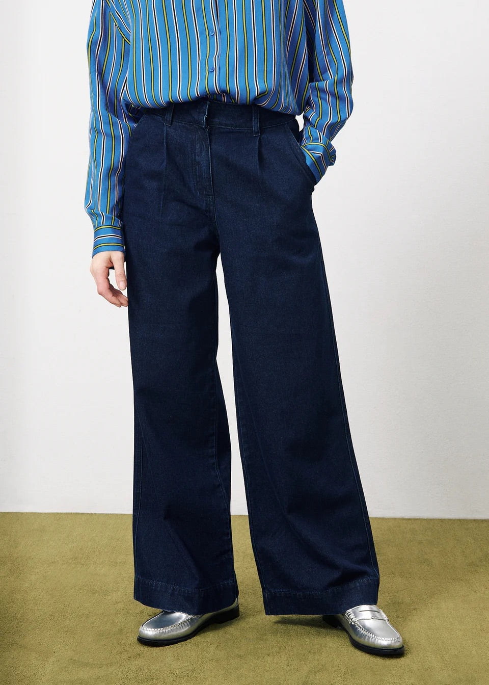 Frnch Patience Denim Trousers in Bleu Marine